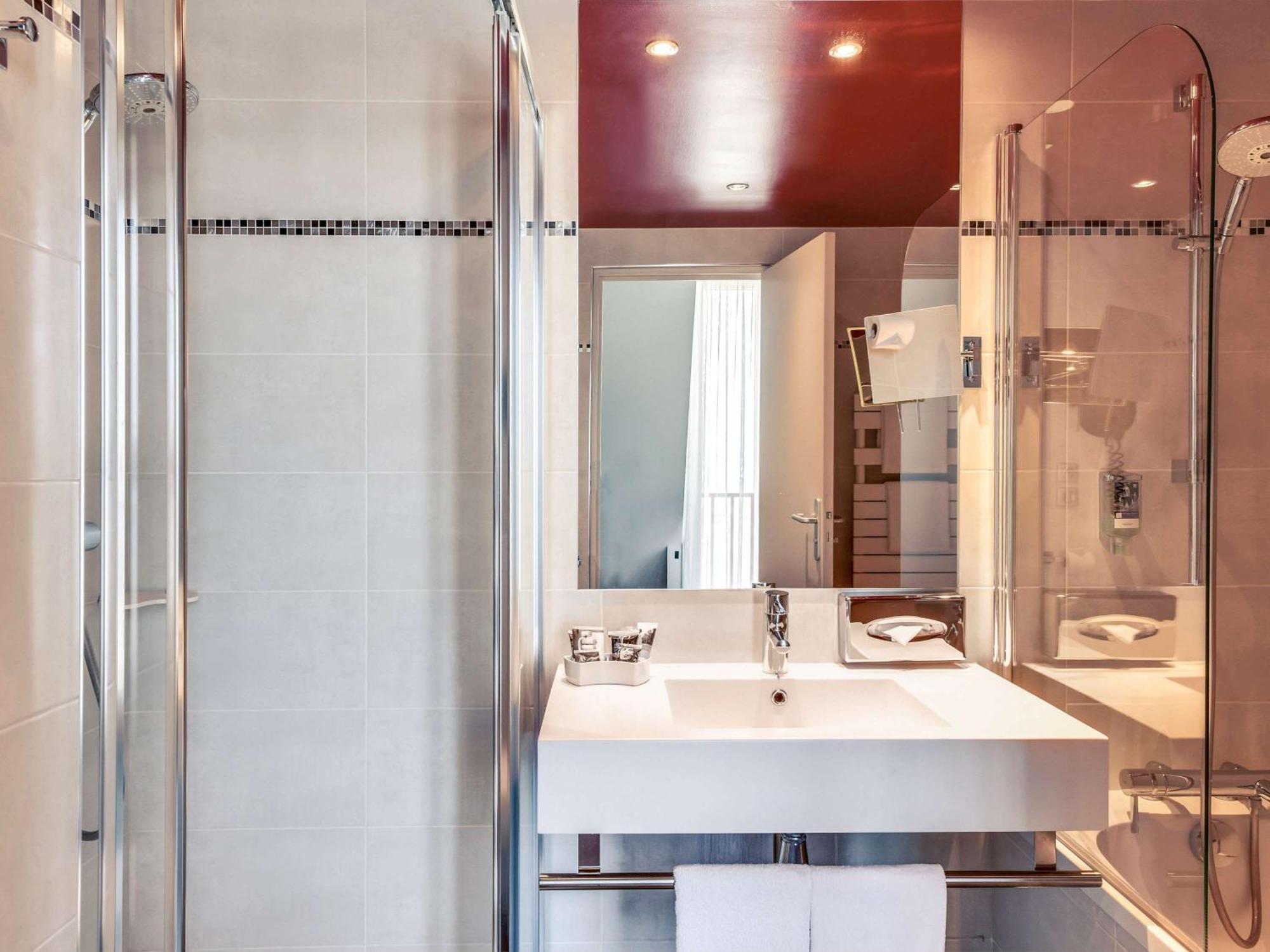 Mercure Paris Bastille Marais Экстерьер фото
